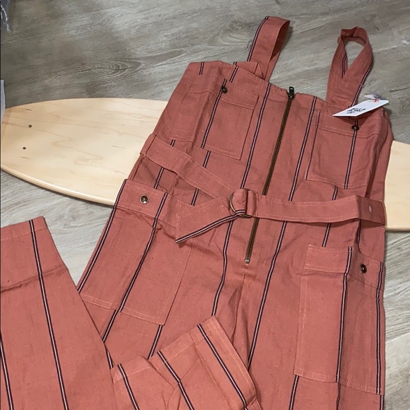 🔥 Billabong light the night jumpsuit 🔥 - Picture 2 of 6